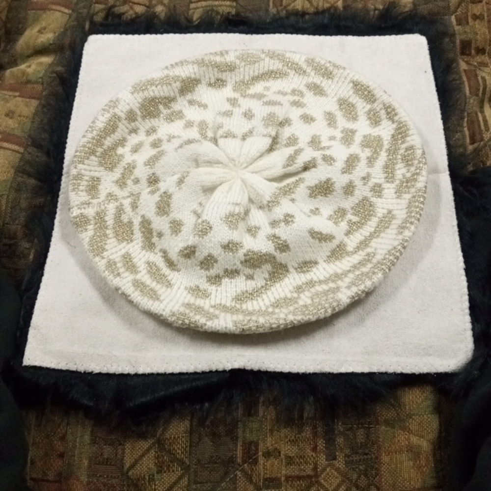 Calvin Klein Beret Style Hat Acrylic & Polyester One Size Fits Most